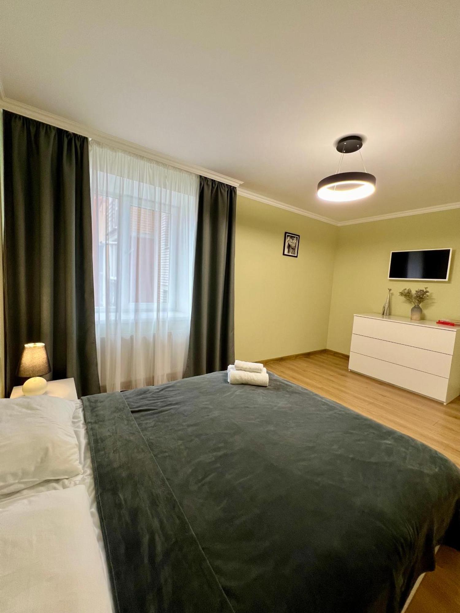 Затишна Квартира Біля Парку Центр Міста Ternopil Eksteriør bilde